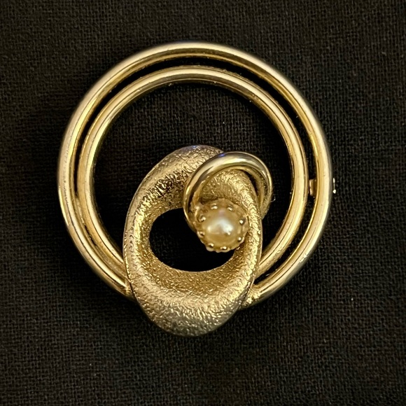 Vintage Art Deco Brooch - Picture 1 of 9